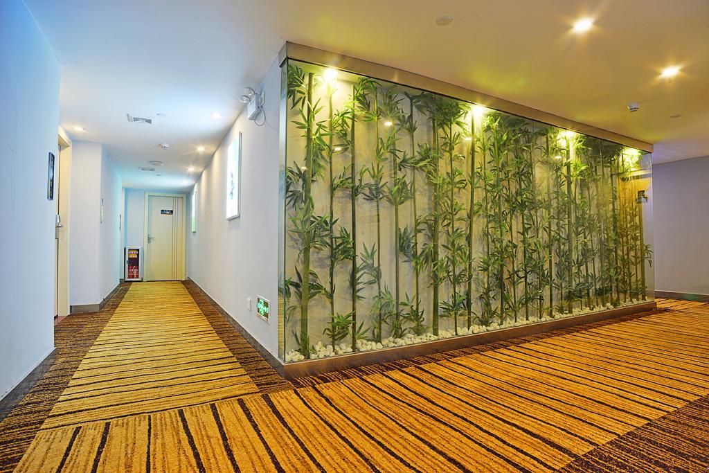 Super 8 Hotel Guangzhou Tainhe Li Jiao 外观 照片